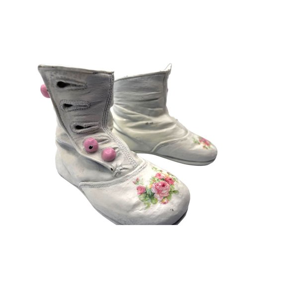 High Button Baby Shoes Decor, figurines - Picture 2 of 12